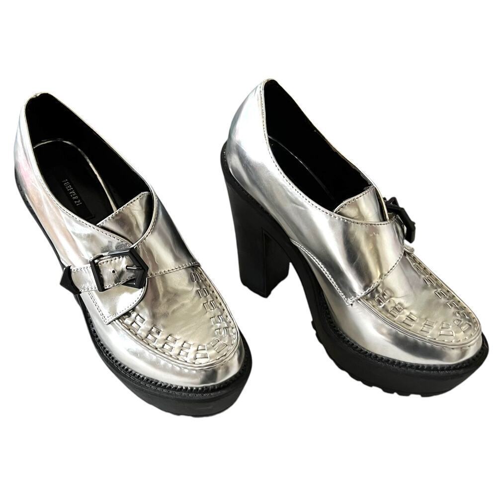 Forever 21 Academia Faux Leather Platform Loafers Silver Size 8